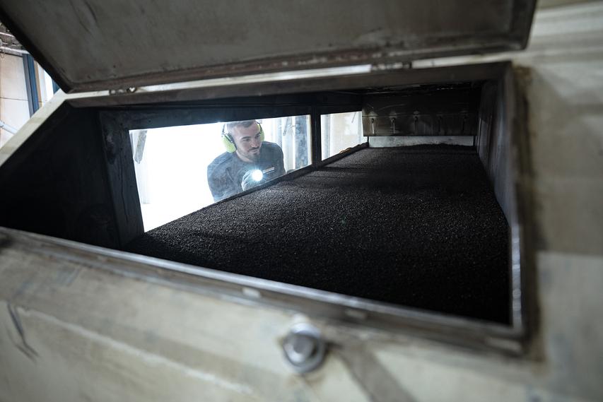 Feuchtigkeitsanalysen von Gewürzen und Kräutern Feuchtigkeitsanalysen von Gewürzen und Kräutern bei GREIWING in Hamburg